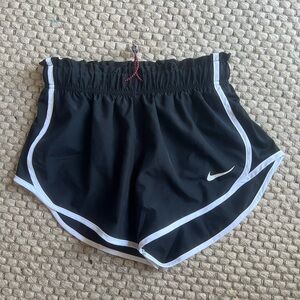 Nike Black Athletic Shorts with Elastic Waistband and Built-in Liner